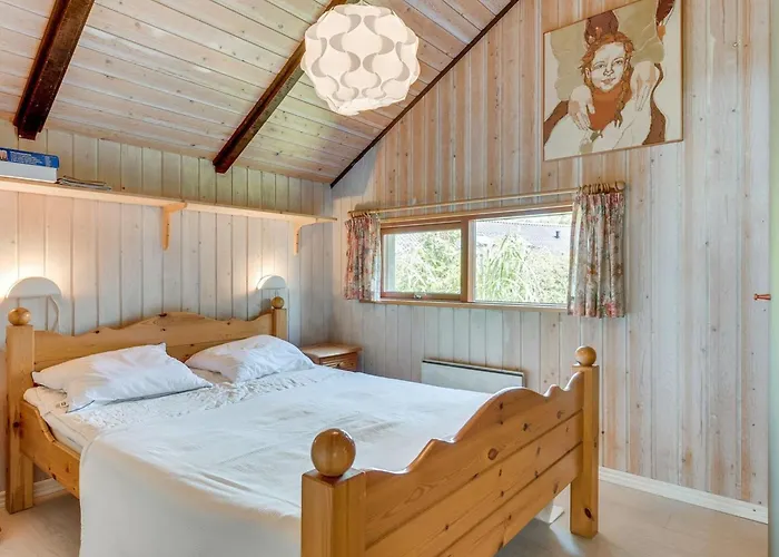 Ofelia - 500m To The Fjord By Interhome